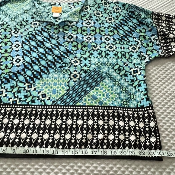 Ruby Rd. V-neck Top - Picture 11 of 11